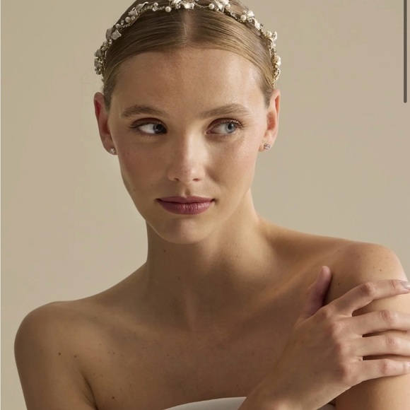 pronovias headpiece